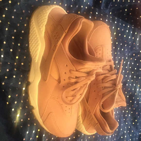 Brand new huaraches - Picture 1 of 3